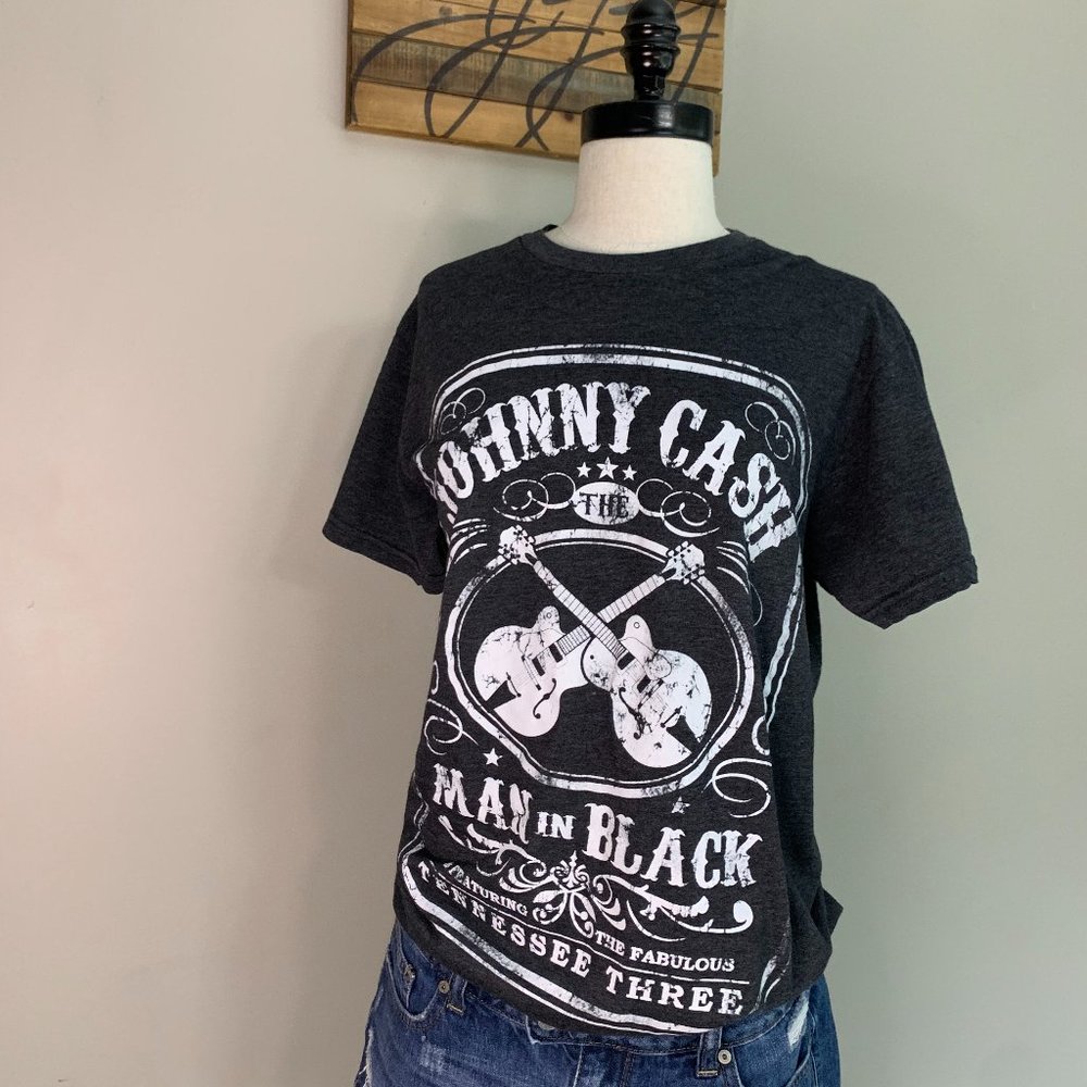 Music Man in Black T-shirt Johnny Cash Charcoal Grey Unisex Size Small Medium - Picture 1 of 2